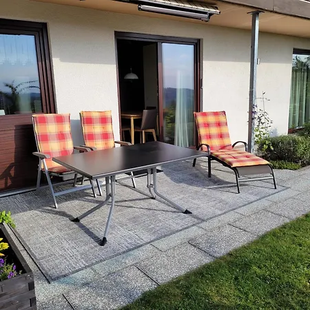 Apartment Komfort-ferienwohnung Auf Der Eulenburg Grafengehaig