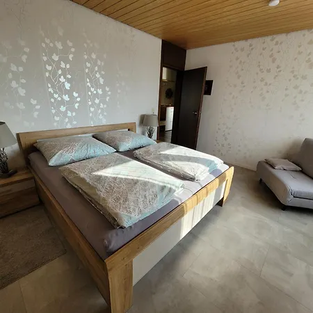 Appartement Komfort-ferienwohnung Auf Der Eulenburg *