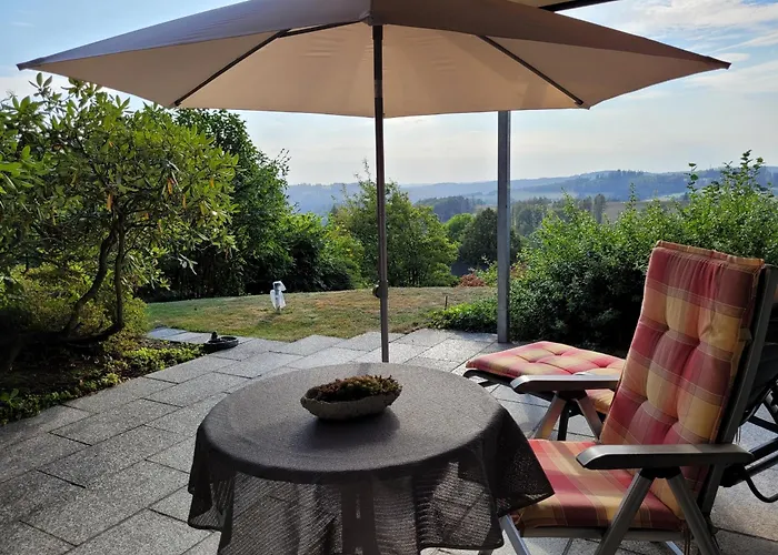 Komfort-ferienwohnung Auf Der Eulenburg Apartmán Grafengehaig